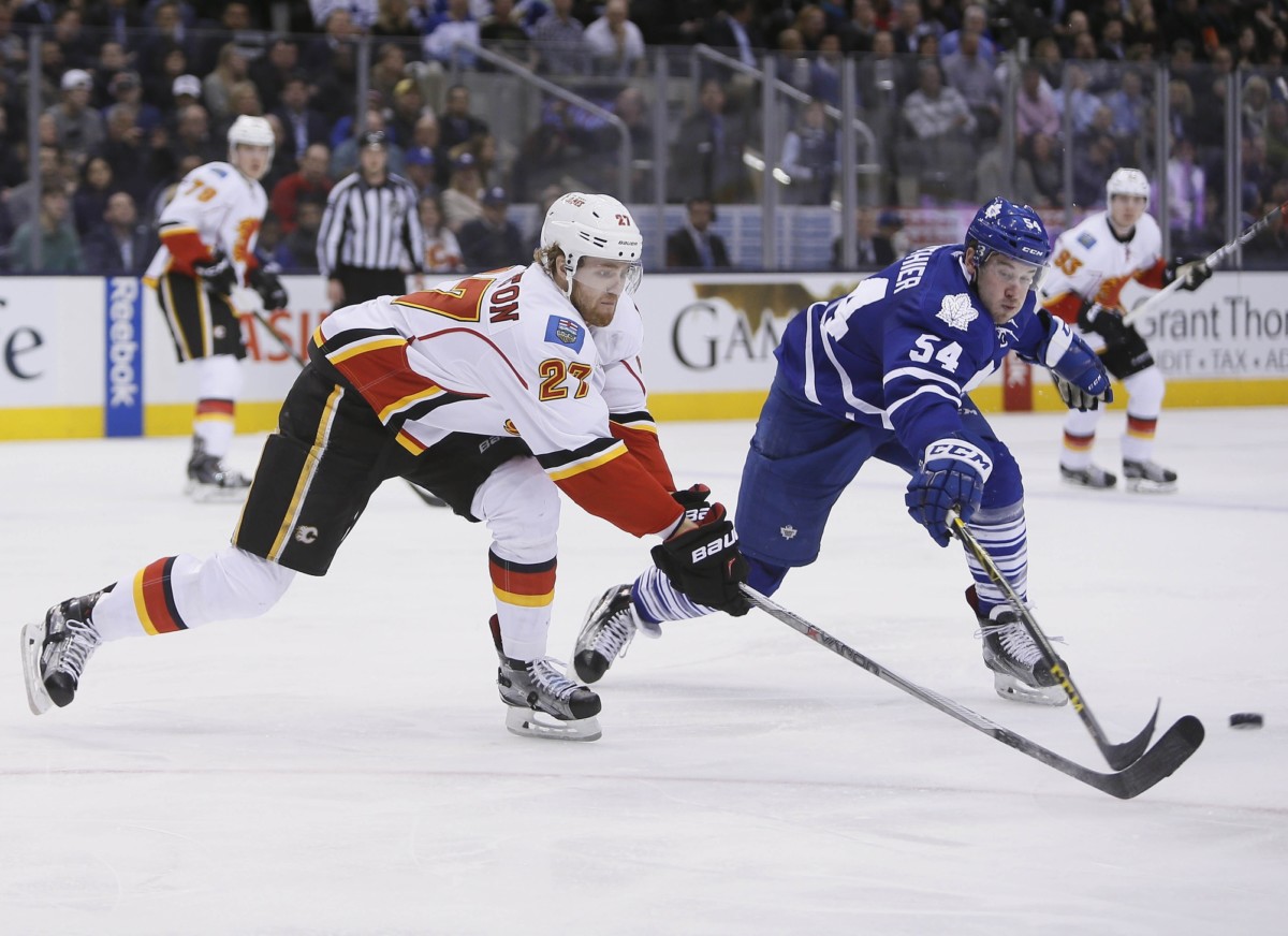 Could the Calgary Flames and Toronto Maple Leafs be talking Dougie Hamilton?