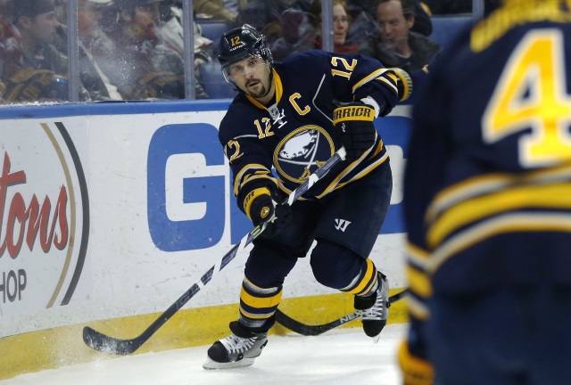 Brian Gionta wants to remain with the Sabres