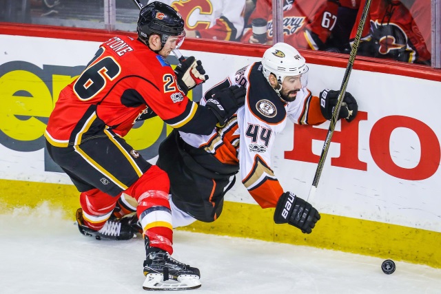 Could the Vegas Golden Knights be interested in Calgary Flames free agent Michael Stone