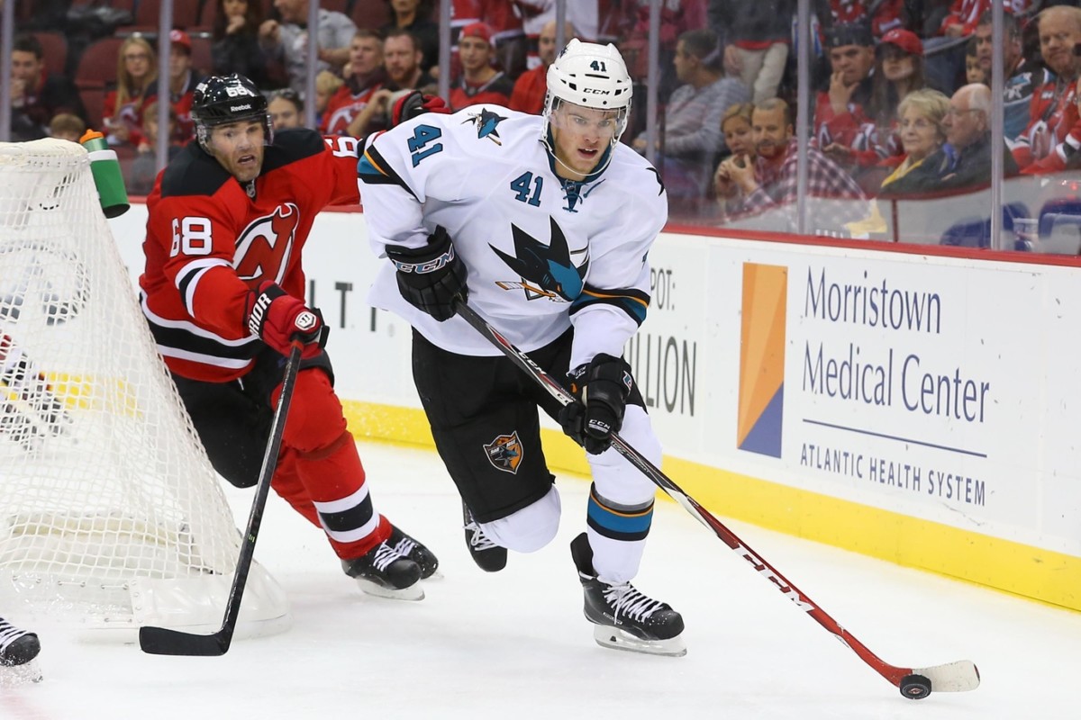 San Jose Sharks trade Mirco Mueller to the New Jersey Devils