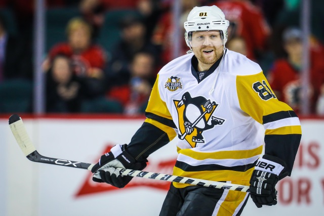 Elliotte Friedman on the report that the Pittsburgh Penguins would consider trading winger Phil Kessel.