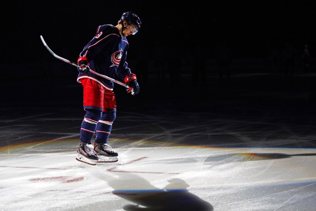 The Columbus Blue Jackets are going to have to make a tough decision on what to do with pending free agents Artemi Panarin and Sergei Bobrovsky.