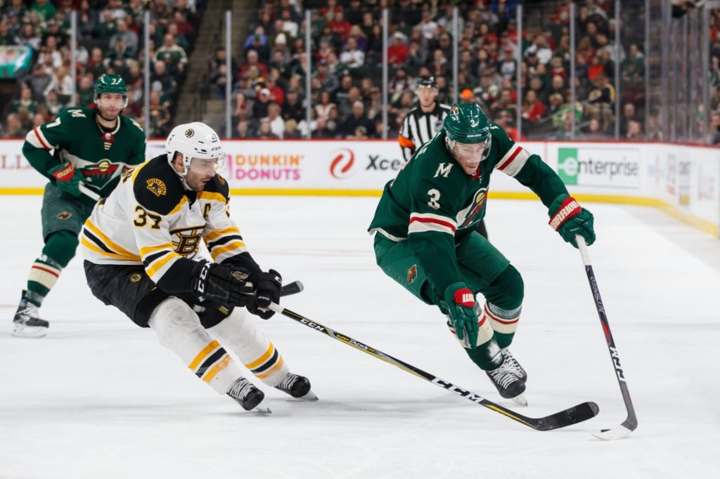 Charlie Coyle traded to the Boston Bruins