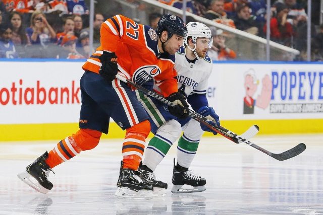 McKenzie says the Canucks and Oilers haven't talked about a Loui Eriksson - Milan Lucic trade