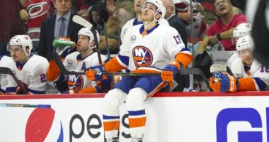 NHL Rumors: Jeff Marek and Elliotte Friedman on New York Islanders restricted free agent forward Mathew Barzal.