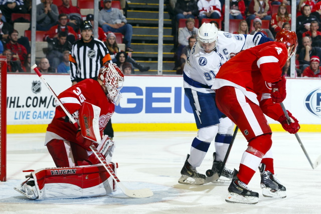 Steven Stamkos' plan is return in the next two games. Jimmy Howard leaves with a mid-body injury.