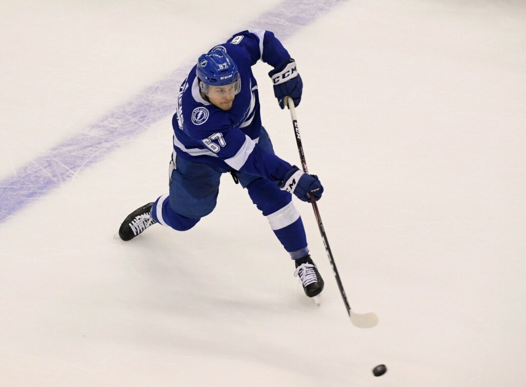 The Tampa Bay Lightning traded forward Mitchell Stephens to the Detroit Red Wings. The Vegas Golden Knights have traded forward Ryan Reaves to the New York Rangers.