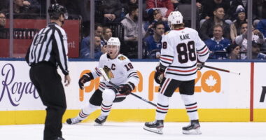 Patrick Kane and Jonathan Toews' agents may be saying, 'let's wait until we see who is good before deciding on what direction to go.'