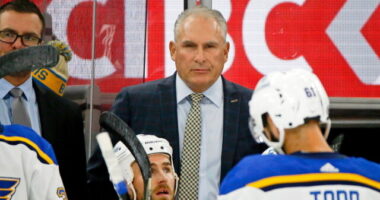 The Chicago Blackhawks not looking at players as just assets. The St. Louis Blues, Toronto Maple Leafs don't want to make a coaching change.