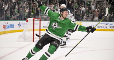 The Dallas Stars announced they have signed their number one center Roope Hintz to a new eight-year contract extension.