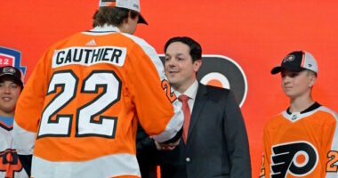 Daniel Briere enters as interim GM of the Philadelphia Flyers. Let's see what other GM's are on the hot seat including the latest from Chicago too on NHL Rumors.