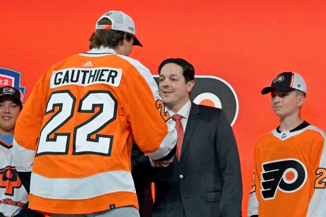 Daniel Briere enters as interim GM of the Philadelphia Flyers. Let's see what other GM's are on the hot seat including the latest from Chicago too on NHL Rumors.