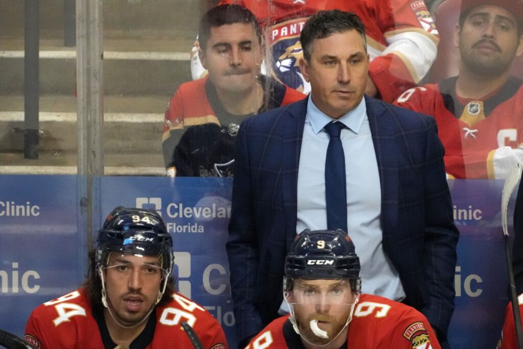 The Washington Capitals and Nashville Predators have new head coaches. The Edmonton Oilers sign Phil Kemp. Key dates for the offseason.