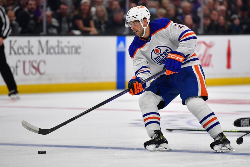 The Oilers won't buyout Jack Campbell, Tomas Nosek a nice option, and Evan Bouchard's number goes up. The Blue Jackets looking to make moves.