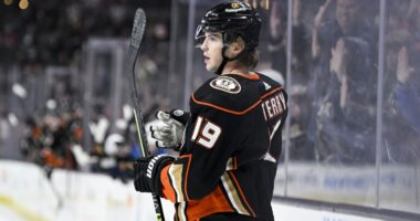 The Ducks avoid arbitration with Troy Terry and sign him to a long-term deal. The Penguins re-sign Drew O'Connor. The Jets re-sign Rasmus Kupari