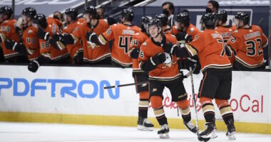 It seems Anaheim Ducks GM Pat Verbeek isn't wanting to budge with his restricted free agents in Jamie Drysdale and Trevor Zegras.
