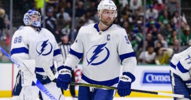 Tampa Bay Lightning sources say they've talked, Steven Stamkos sources say they haven't. What's he worth? How long to wait on their goaltending?