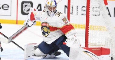 Spencer Knight finds himself in the AHL to start the season. He remain the Florida Panthers goalie of the future, and he just needs to play.