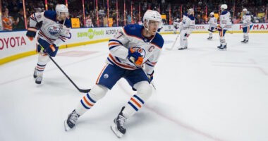 The Edmonton Oilers have so much on the line this season, and with no trade options that they felt comfortable with, Jay Woodcroft paid the price.
