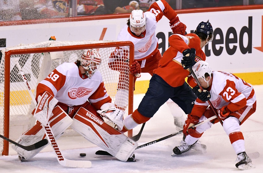 The Detroit Red Wings still have RFAs Lucas Raymond and Moritz Seider to re-sign. Five Philadelphia Flyers to keep an eye on.