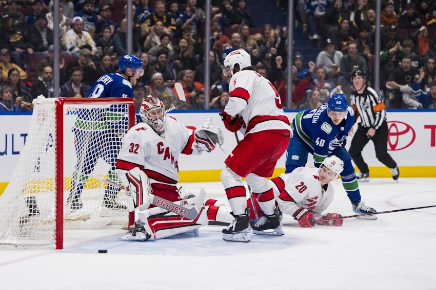 The Vancouver Canucks are monitoring the goaltender market and could be looking to bring someone in on a PTO. Antti Raanta is one option.