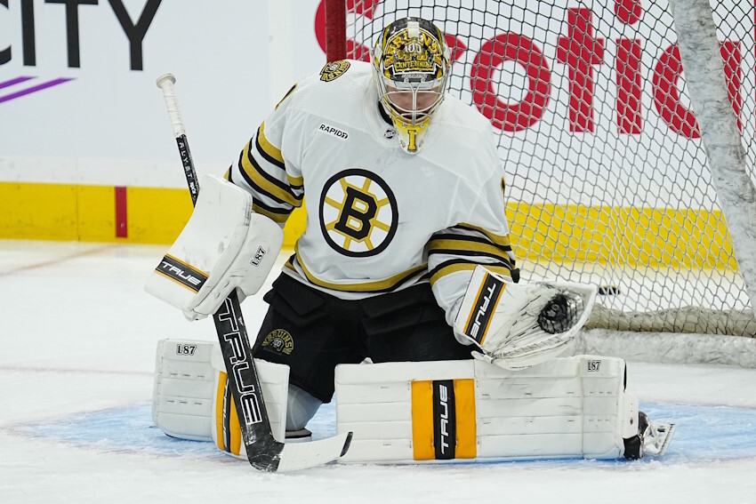 NHL Rumors: Jeremy Swayman In search of Charlie McAvoy Cash?