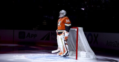 Talk on Anaheim Ducks and goaltender John Gibson being open to a change and what teams could be interested in trading for him.